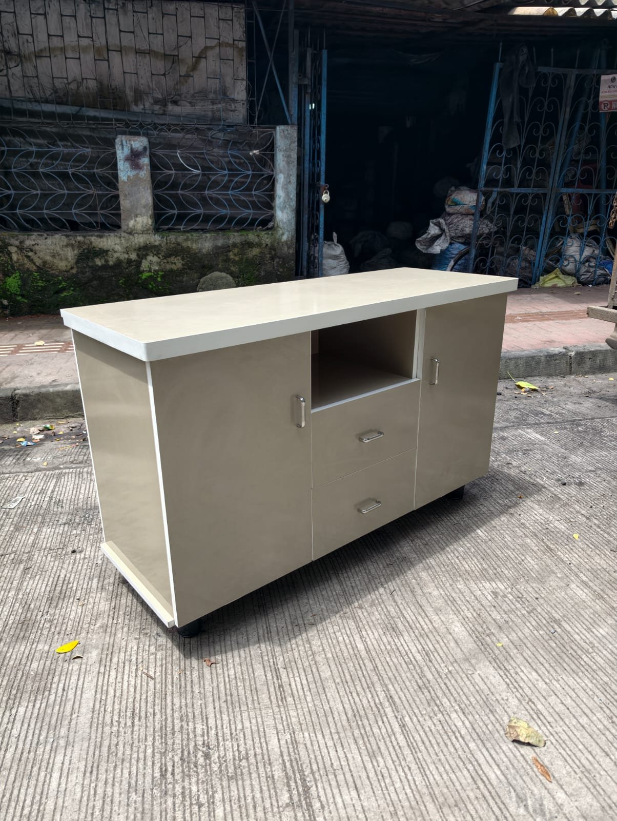 Ergonomic Metal Office Workstation Table